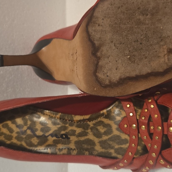 SOLD - Picture 4 of 6